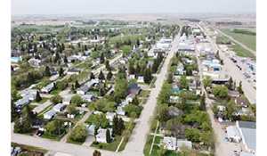 RM of Elcapo makes donation to Kipling airport